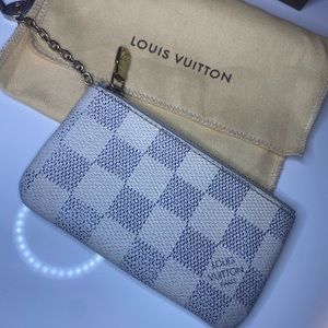 AUTHENTIC LOUIS VUITTON KEY POUCH